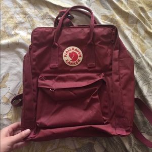 Beautiful semi used bag.Price is negotiable